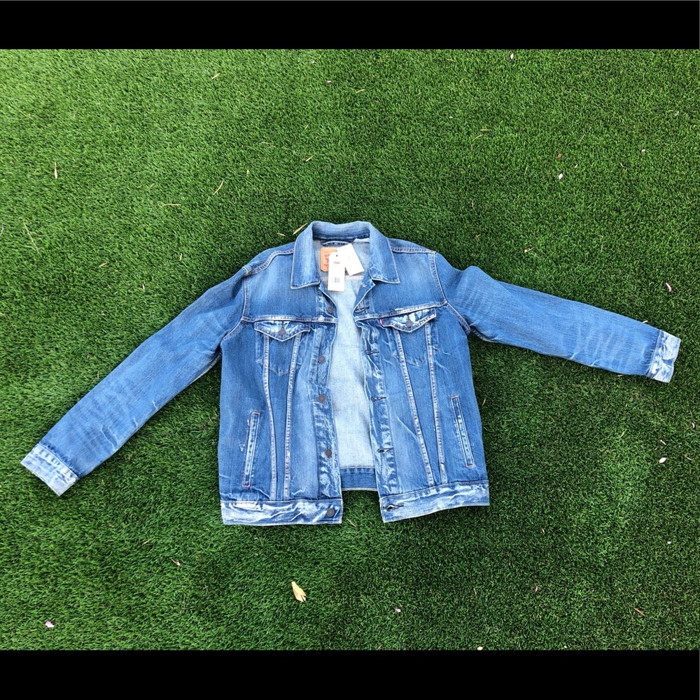NWT Men’s Levis Jean Jacket Large